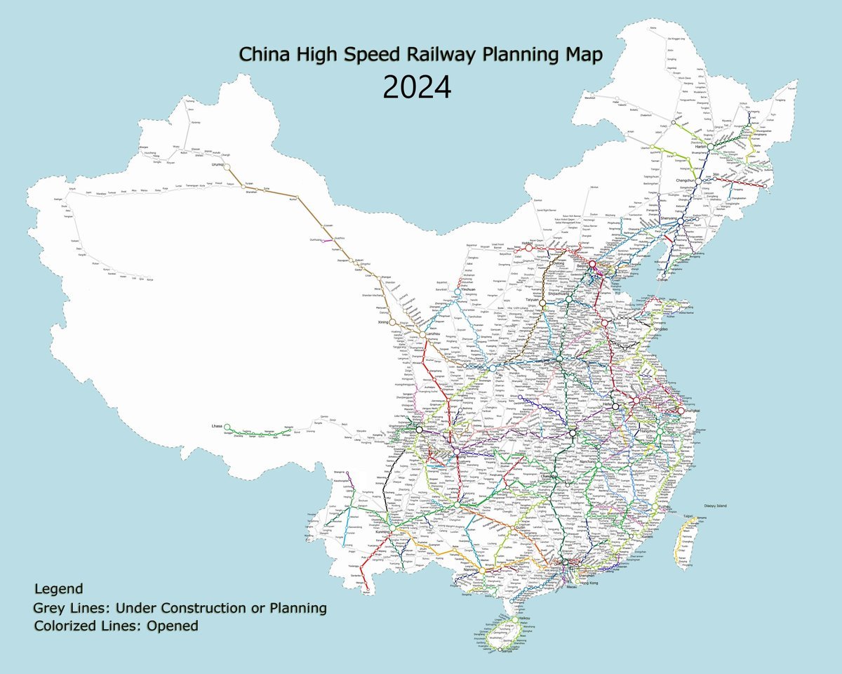 🇨🇳🚄China is operating the world's largest high-speed railway network, with a 600+ km/h high-speed train currently being tested for commercial operation.

From the first high-speed railways opened in 2008 to over 48,000 km today, China aims to have over 70,000 km of high-speed