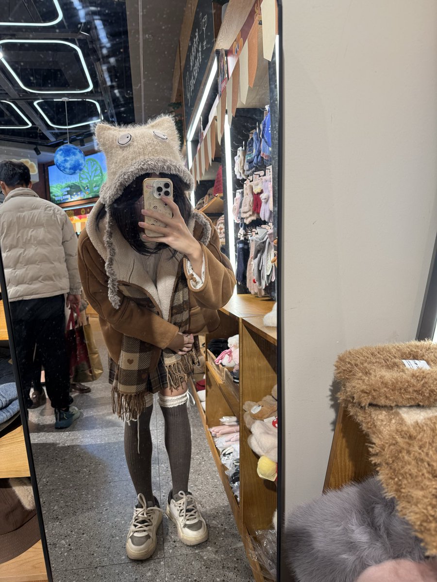 昨天发的没人看今天重新发.
#男娘 #femboy