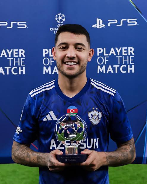 Cruzeiro, Internacional, Botafogo , Braga e Sivasspor consultaram o Qarabag sobre a situação do volante Pedro Bicalho de 24 anos. 
Botafogo enviou proposta. O Cria da Toca quer voltar ao Brasil.