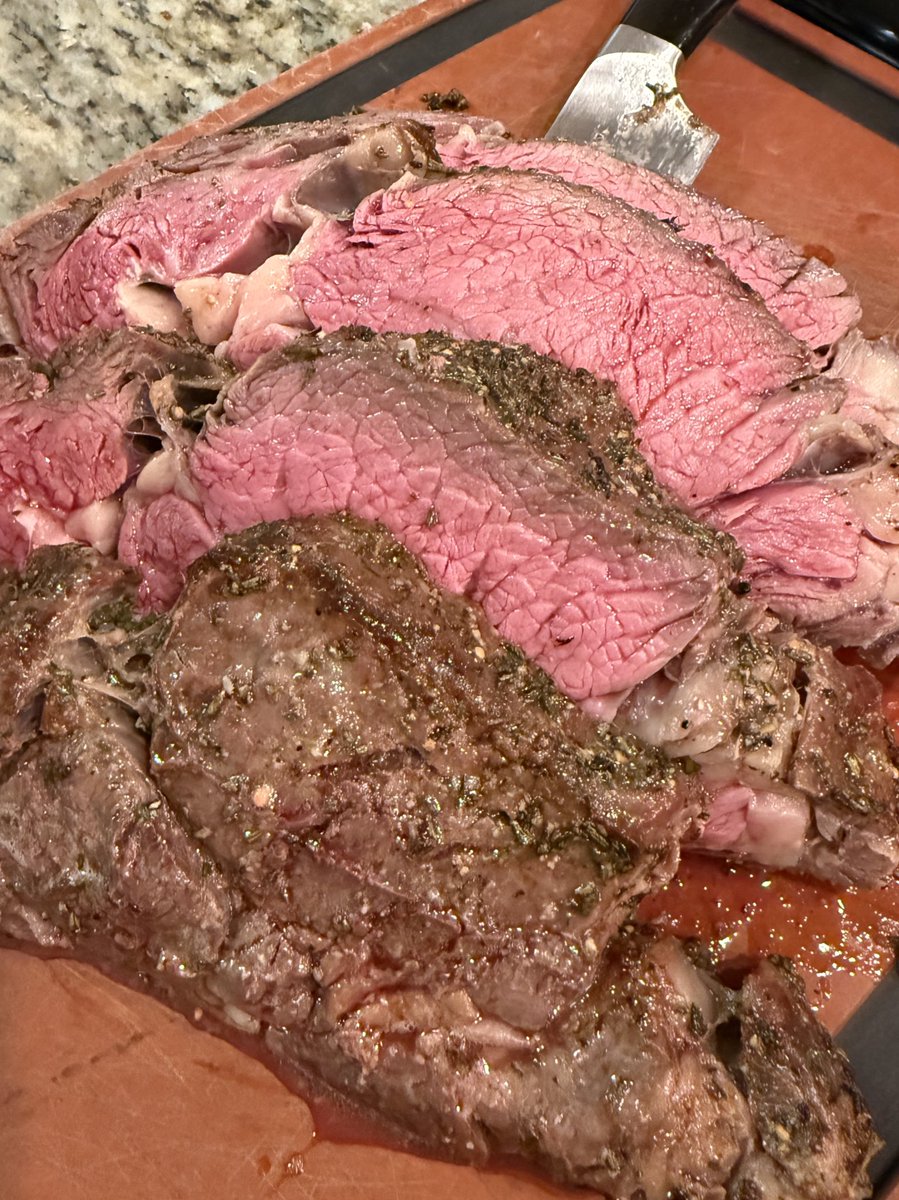 oldirtydangles's tweet image. Reason 69/420 why your mom won’t stay out of my dm’s