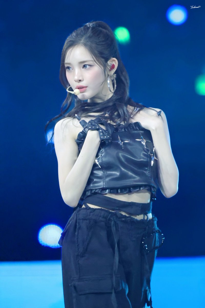 Icebread0412's tweet image. 251225 YUHA

💙

#Hearts2Hearts  #YUHA
#하츠투하츠 #유하