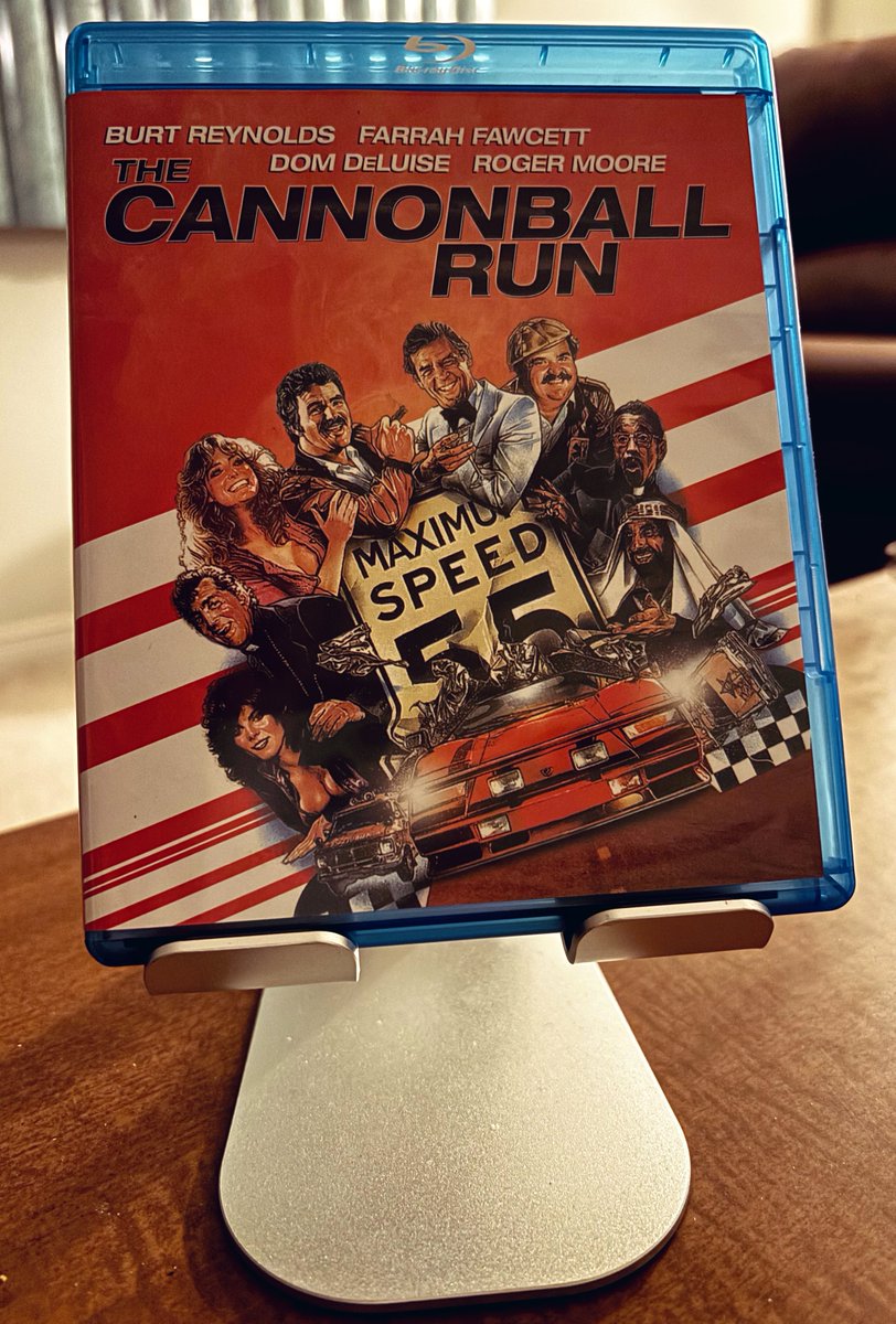 Treating Laura to her all-time favourite movie on Christmas night.  I love seeing and hearing her laughing so much. 😊
#PhysicalMedia 📀