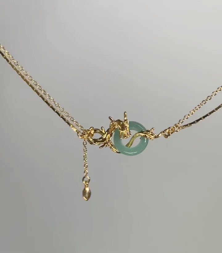 aeonymph's tweet image. ㅤ ㅤㅤ 
ㅤ ㅤㅤ @DEVLSKISSER 
ㅤ ㅤㅤ 
ㅤ ㅤㅤ “    lótus   e  dragões,  são  coisas  facilmente  
ㅤ ㅤㅤ associaveis  a  você,  não  concorda,  
ㅤ ㅤㅤ imbibitor  lunae?  espero  que  isso  o  ajude  
ㅤ ㅤㅤ a  prender  seu  longo  cabelo .    ”
ㅤ ㅤㅤ