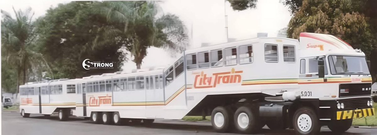 Quand le Sénégal et d’autres pays se contentaient encore des motos comme principal moyen de transport, le Congo-Zaïre disposait déjà de bus électriques, ensuite City Train.
Aujourd’hui, pendant que ces pays inaugurent des trains express modernes, nous reculons de 60 ans en