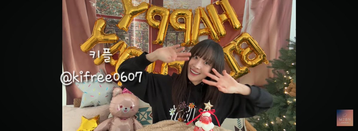 설아언니 생일 진심으로 축하하고, 태어나줘서 고마워요♥️
감기 빨리 나았으면 좋겠어ㅠㅠㅠㅠㅠ 몸 완전하지 않은데 라이브로 찾아와줘서 고마워요 생일축하해 사랑해💕🥰 #설아 #SEOLA #HAPPY_SEOLA_DAY #설아데이_함께해줘서_고마워