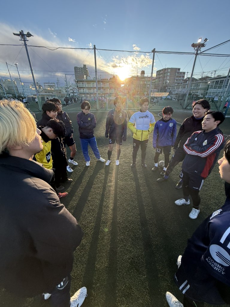 indys2014's tweet photo. 【STARTING Ⅴ】

🧤野田　No.31
藤井　No.19
岡田　No.16
新名　No.15
猪原　No.4

🏆グラチャン　ベスト16
🆚ぶためん
🗓 12/26 16:00KO
🏟️#フロンタウン鷺沼

#中央大学INDYS
#春から中大 https://t.co/35G77LfolN