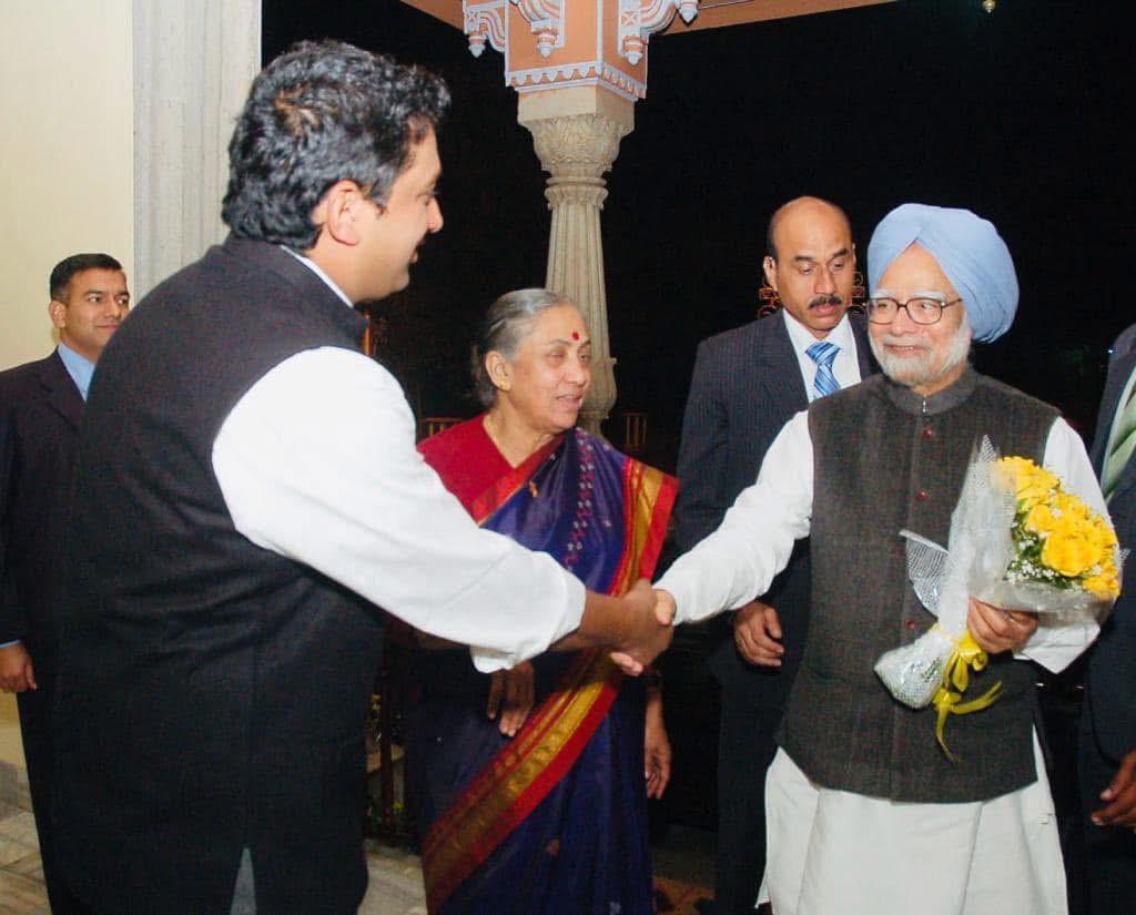 nivedithalva's tweet image. Remembering Manmohan Singh ji on his death anniversary. 

A gentleman politician, a humble prime minister and a visionary administrator who will be remembered for generations. 

May he rest in peace.

#ManmohanSingh 
@INCIndia