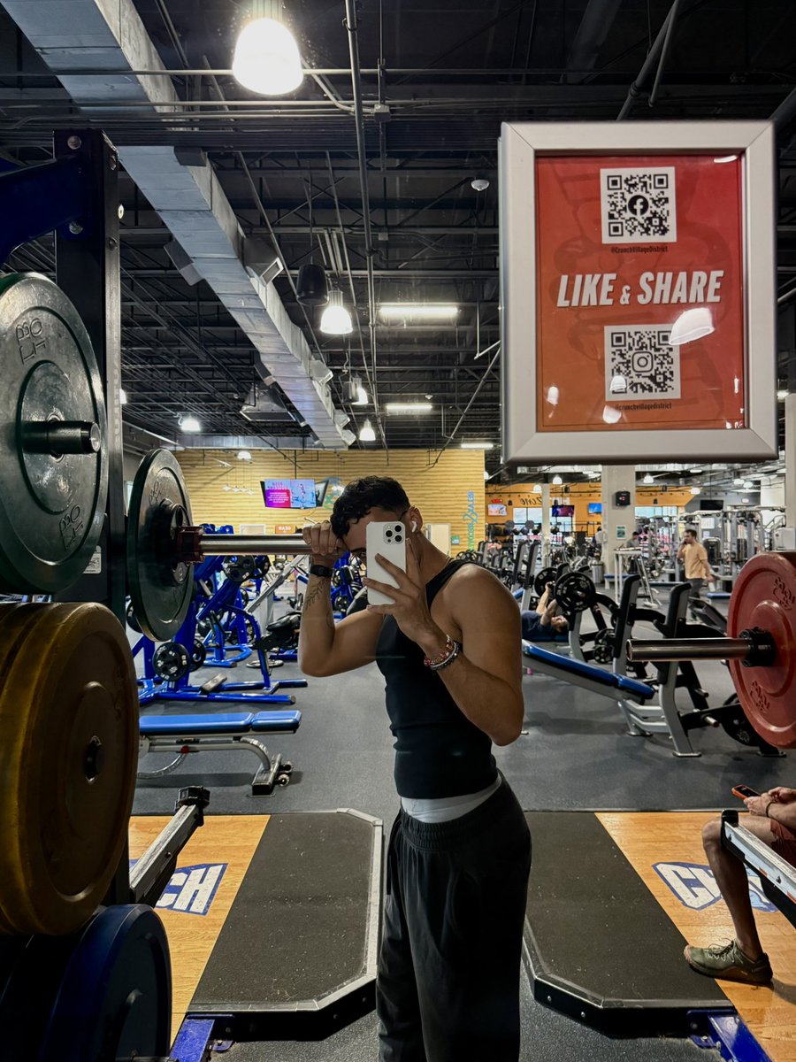 _rediguess's tweet photo. Spent a lot of time in the gym :) https://t.co/uepZkwszX6