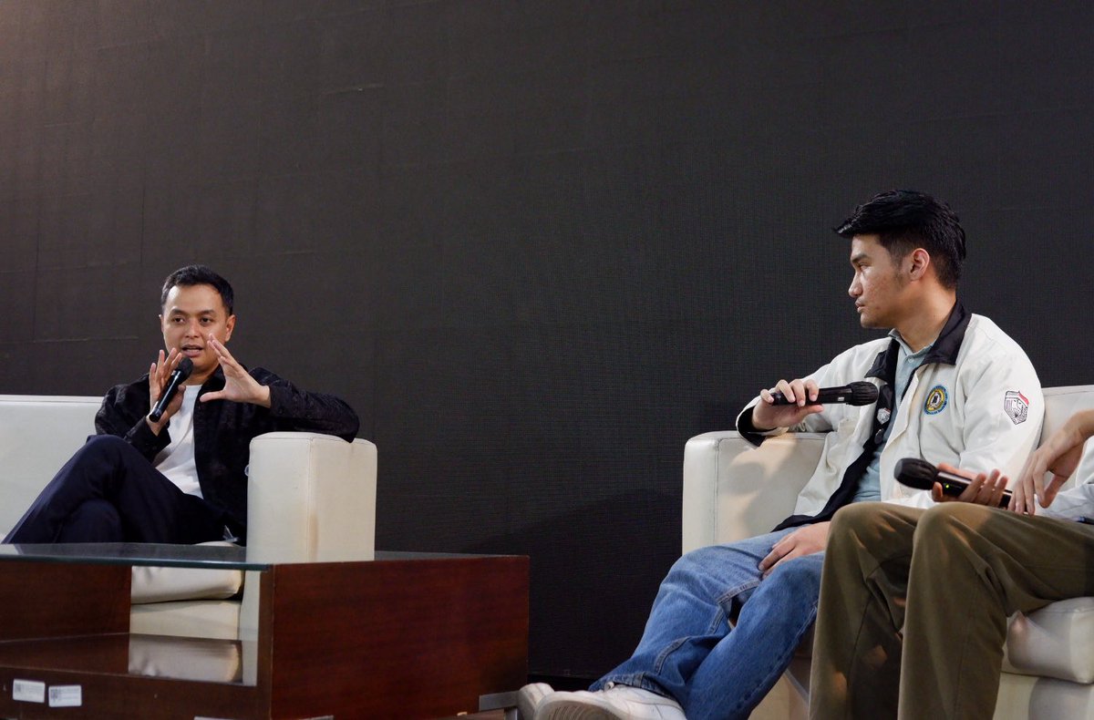 igodbe_'s tweet image. Novrizal Pratama, Managing Director of Tech in Asia ngomongin ini pas gua jd moderator di Talk Show SBM ITB..

"2026 will be the year for manufacturing"

Jujurrrr awalnya gue skeptis sama statement itu, but after looking at the stats rn… he might actually be right 😆🙏