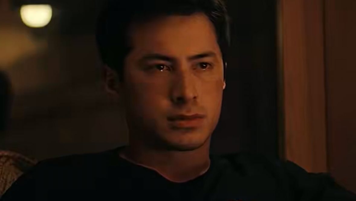 ilyaarozanovs's tweet image. ilya is never winning any argument in that marriage i fear #heatedrivalry