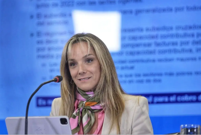PASA EL TIEMPO y la Justicia sigue sin investigar el vaciamiento de AySA y todos las compras multimillonarias con sobreprecio. El Massismo full blindado