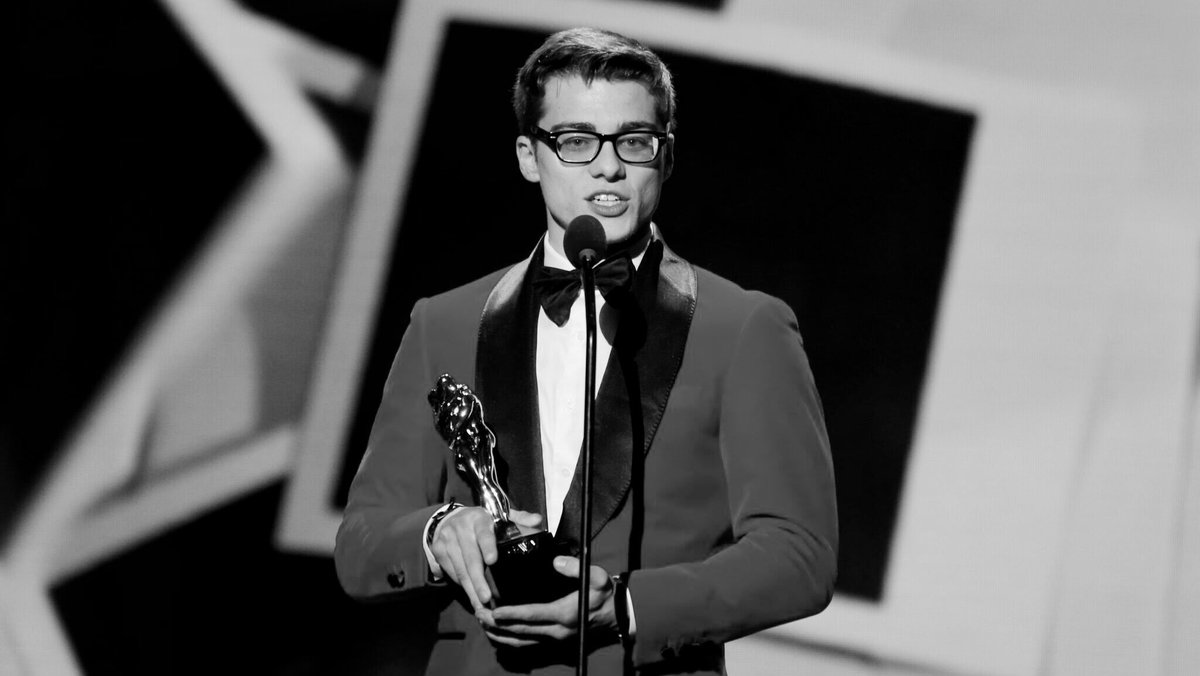 jackerr08's tweet image. Baru tau kalo my first crush udah meninggal 😭
R.I.P Lane V Roger aka Blake Mitchell 🪦