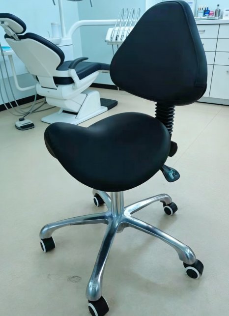 piscel's tweet image. #saddlechair #studyroom #ergonomia #ergochair #sittohealth