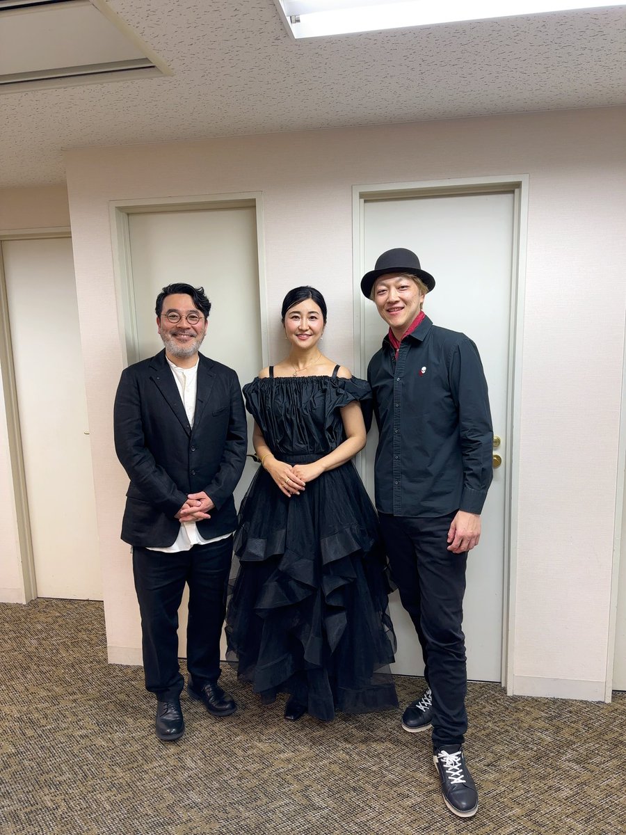 ayako61's tweet photo. 先日のChristmas LIVE 
素晴らしいミュージシャンと共に！
来年も皆さまの一年が素晴らしいものになりますように✨ https://t.co/Ek2S26rKVl
