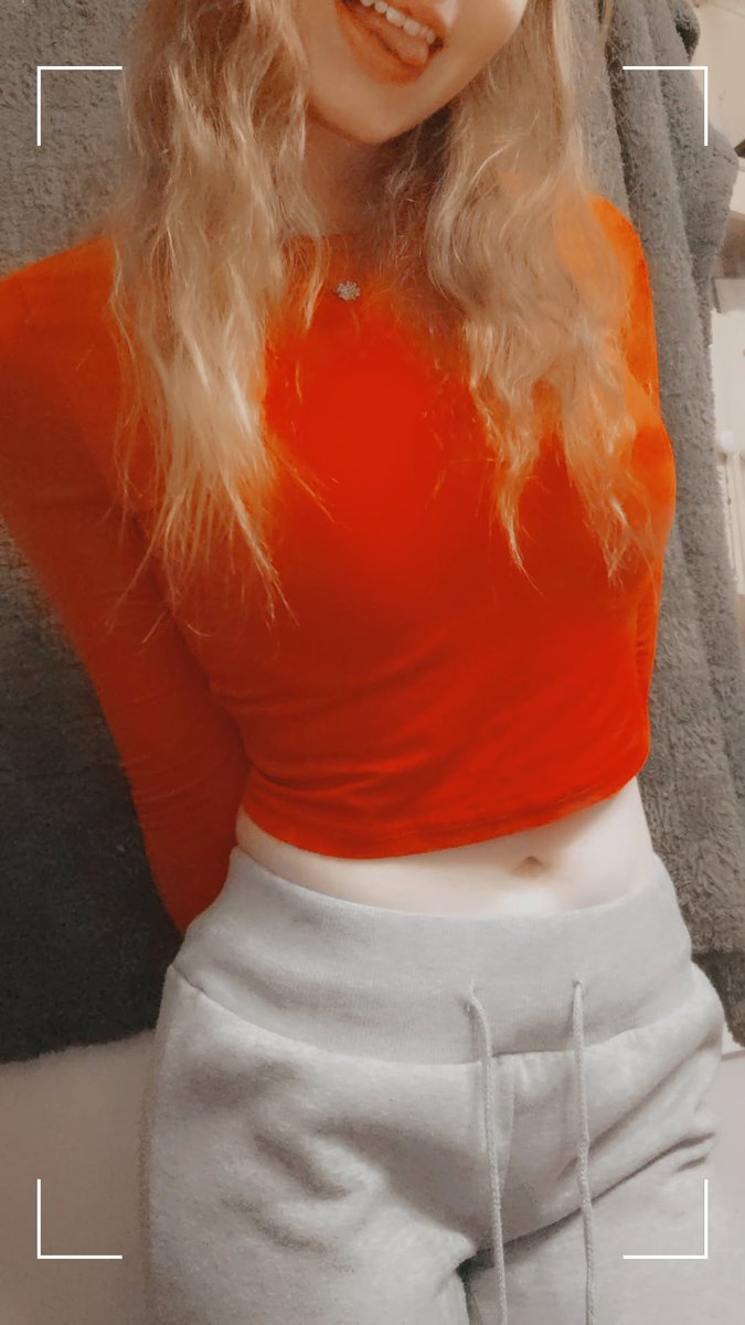 itssskaittt1's tweet photo. Merry Christmas cuties!! 🫣😘🎄
#MerryChristmas #amature #petite #sweetheart #stillsingle https://t.co/x1gvypCWnM