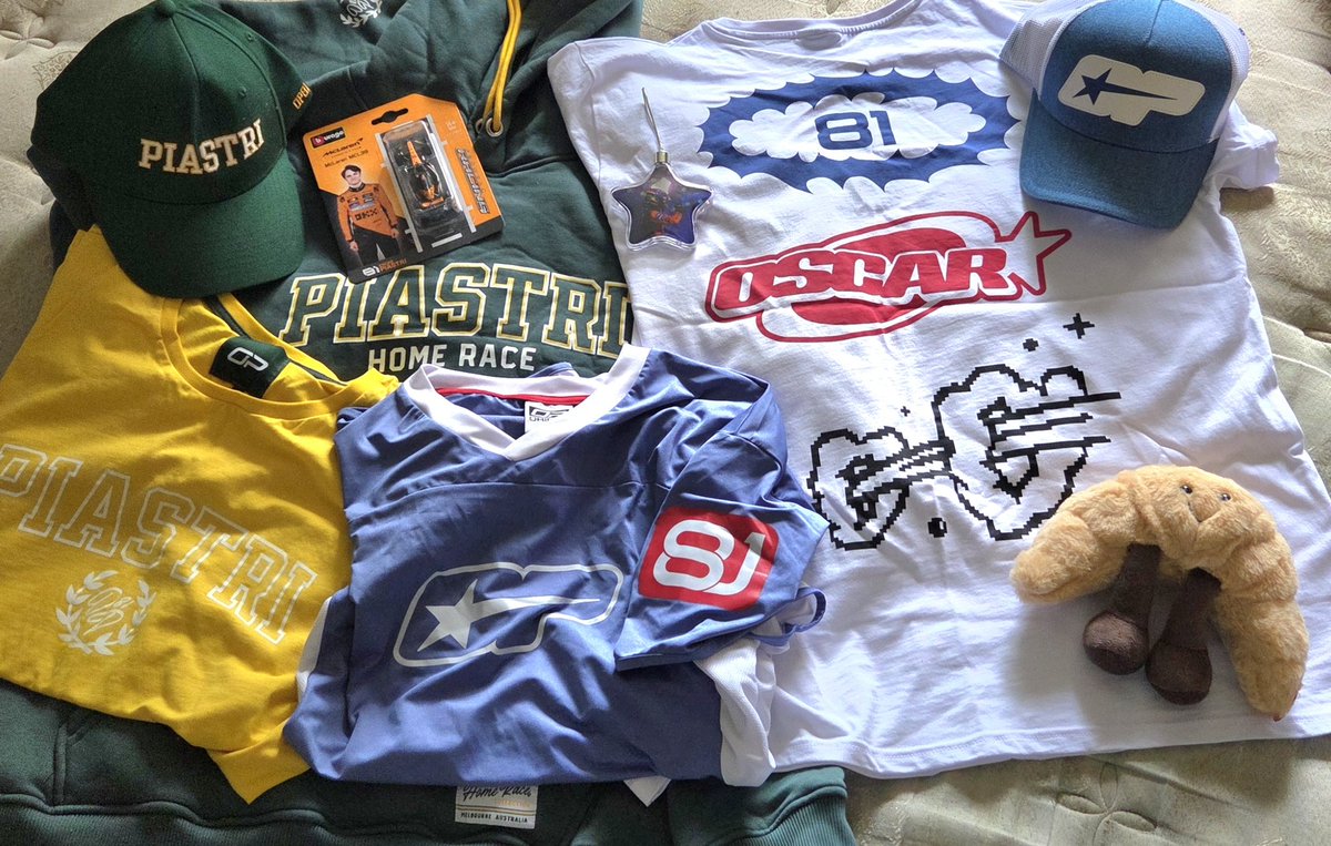 My CL16 daughter knows me so well! So happy with my #OP81 haul for 🎄 And can't wait to wear it all at #AusGP26
#OscarPiastri #F1  💖 the Oscar PASTRY croissant 😜