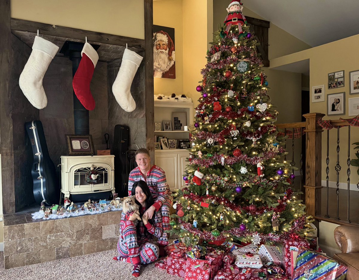 DanielleDestroy's tweet image. Merry Christmas! 🎅🏻❤️✨🎁🎄