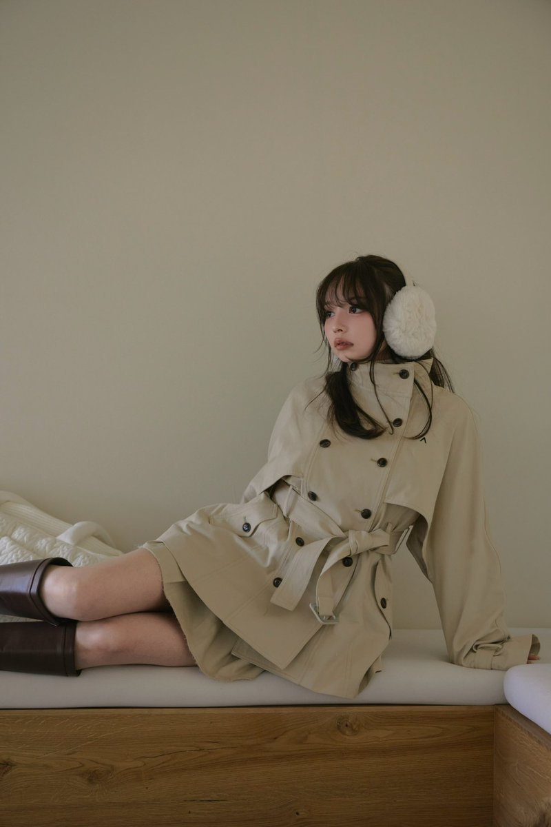 Blair trench jacket color beige ¥19,800-tax in ケープを重ねたよう