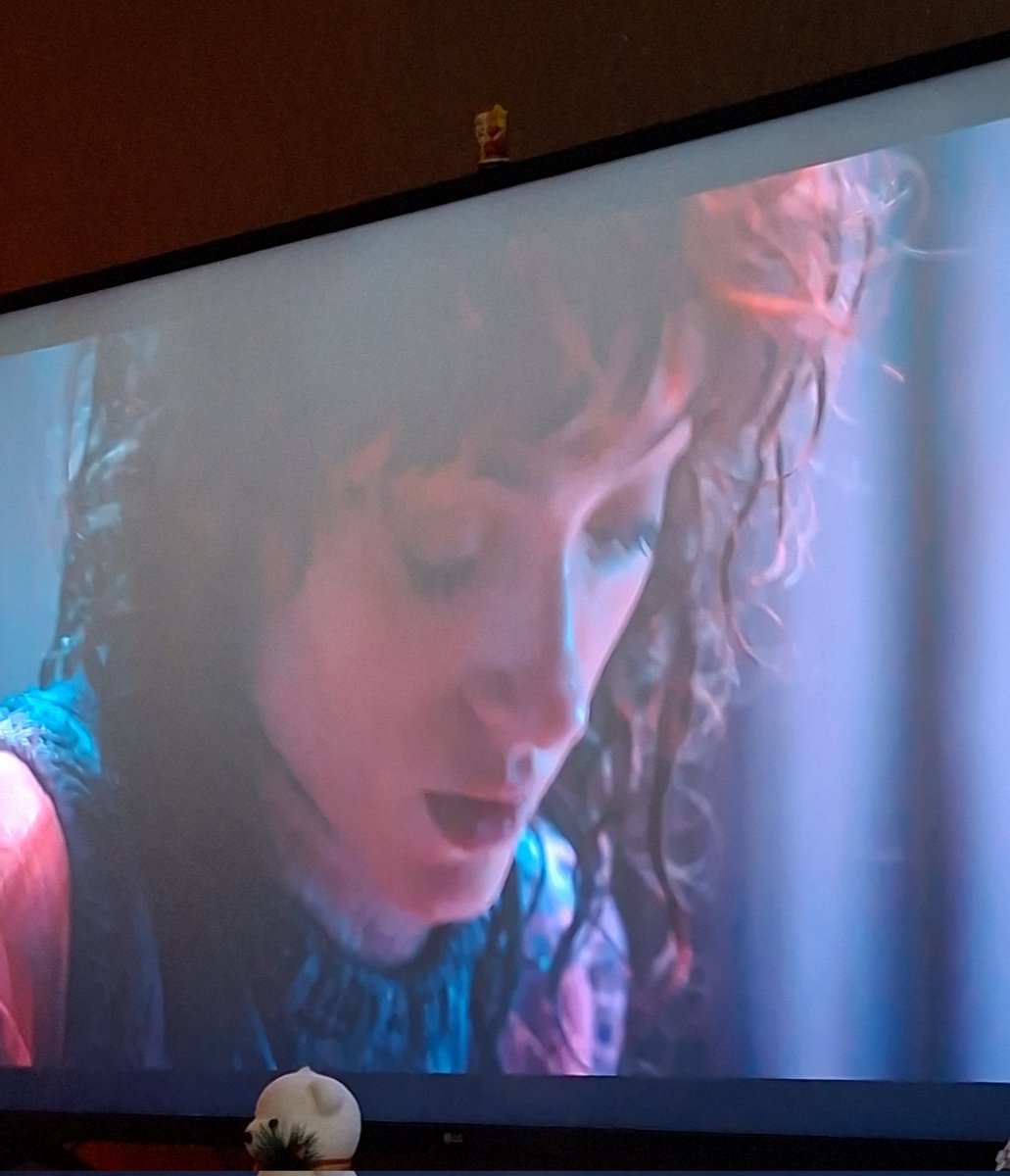 riycxt's tweet image. Eu ro passando mal de verdade eles não podem morrer porfavor
#StrangerThings