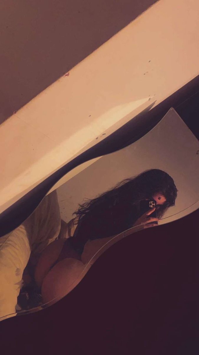 RonnyMarrie's tweet photo. Wyd if u wake up next to me ? 😝 https://t.co/Y1WQ50MRLp