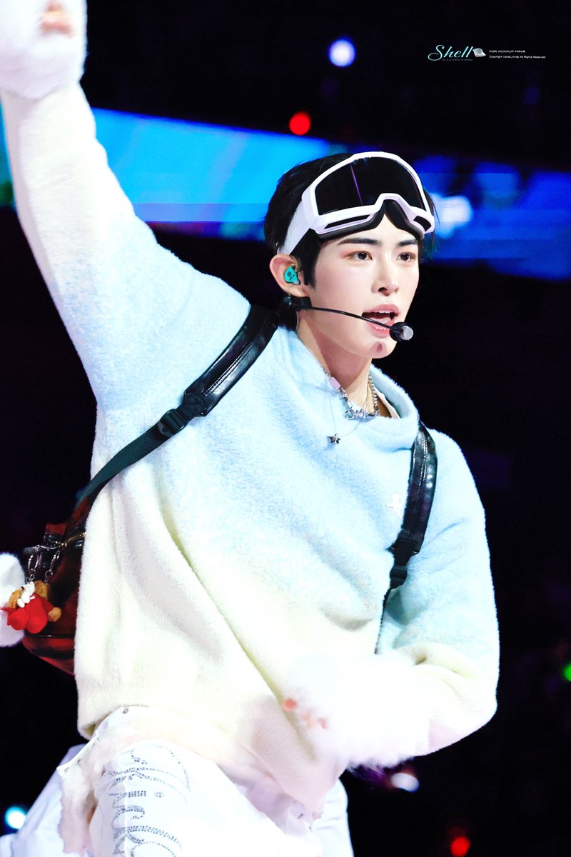 shell_minje's tweet image. 251225 SBS

#킥플립 #KickFlip #민제 #MINJE