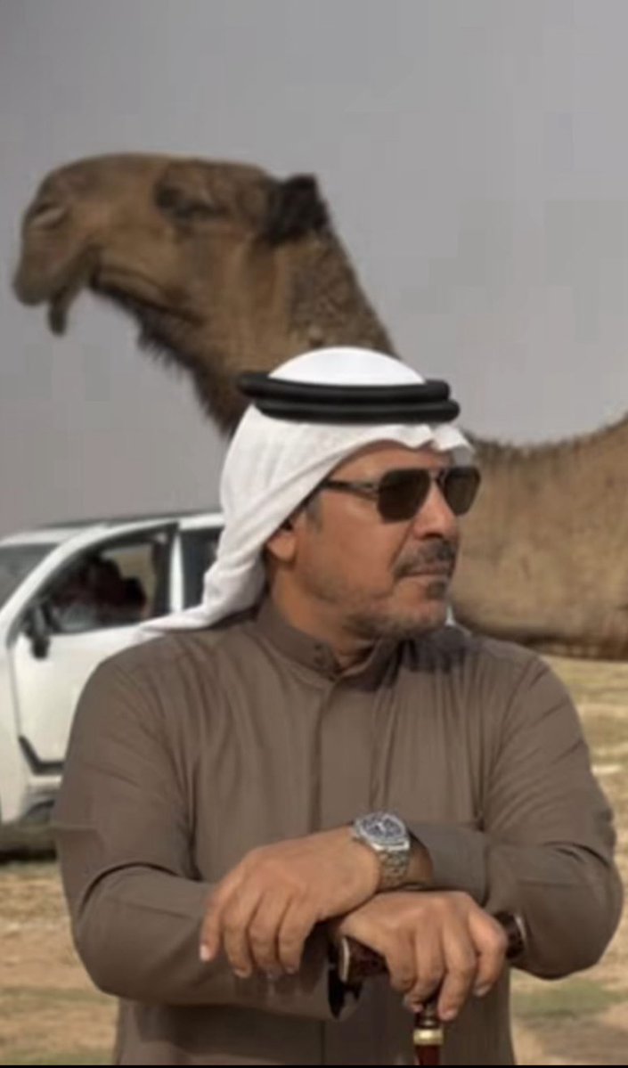 #زعل_الديحاني

الرجال عيونها تختلف في كل حال
لكن المطران تعرف بحمر عيونها

البحور تطمها طمّ .. وتدكّ الجبال 
تمشي بمشهاتها من يرد ضعونها 

زاخر ٍ تاريخهم من قديم ولا يزال
كل روس ٍ طاولت روسهم يرخونها 

مدحهم بالحق مافيه زيف ولا جدال
الثناء لمطير ما ينثني من دونها

يستحق هذا الرجل