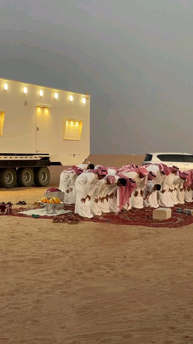 iFalcon10's tweet photo. اللهُمَّ اجعل الصلاة أحبُّ إلينا من أمور الدُنيا وما فيها https://t.co/fJxwd0ySvX
