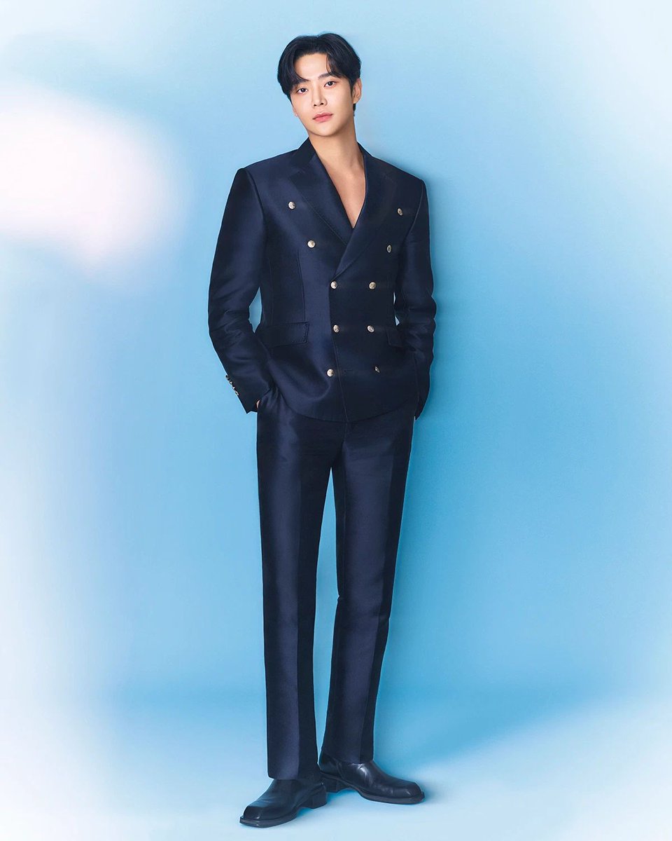 『映画ラストマン -FIRST LOVE-』俳優ロウンが日本映画に初挑戦。撮影現場で感じた楽しさと共演者との絆を語る
ginzamag.com/categories/int…