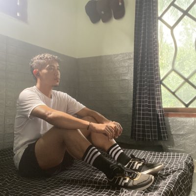 Handik07958458's tweet photo. #FotoProfilBaru https://t.co/tQVsrPO0OE