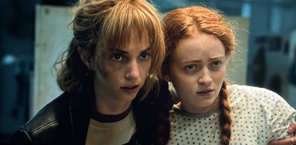 badpostmaya's tweet image. ROBIN AND MAX😭 #StrangerThings5