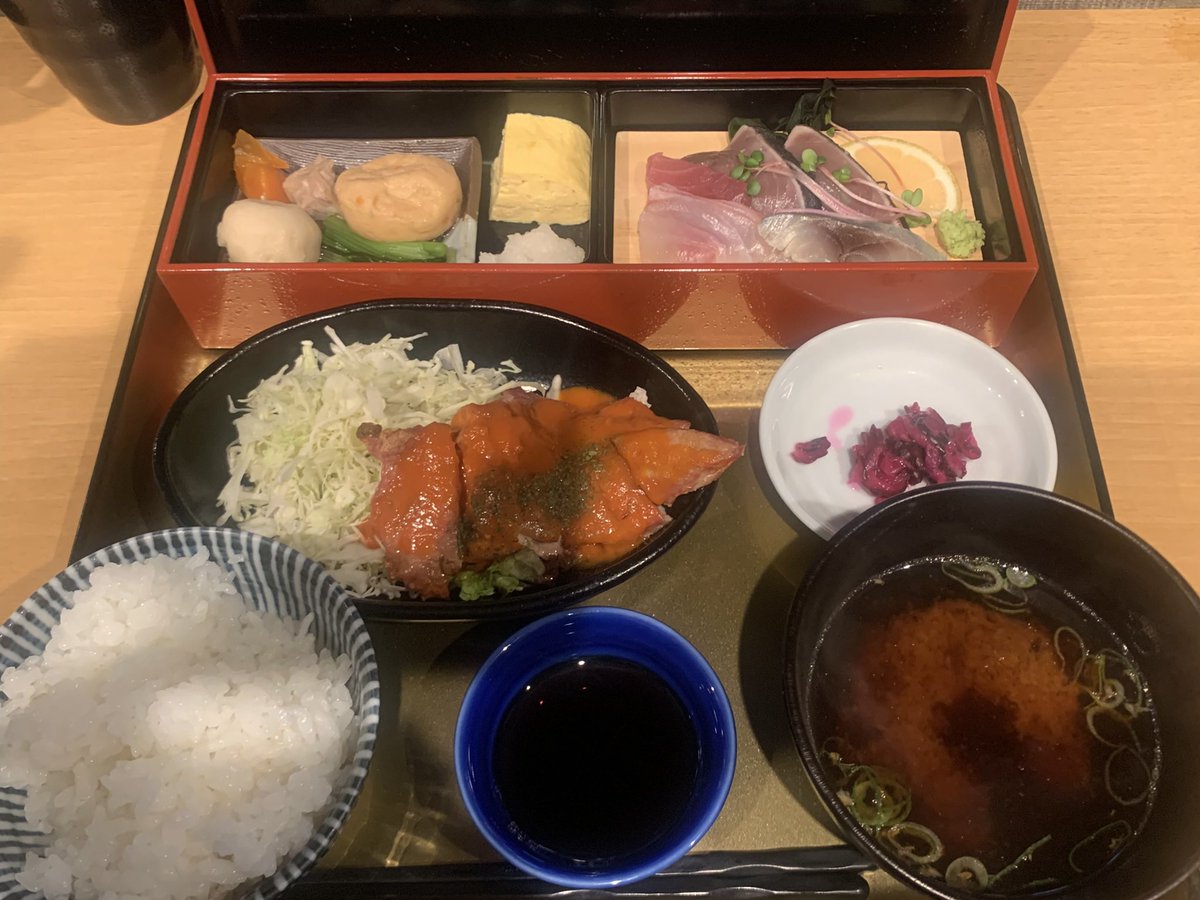 月亭 文都（八天） tweet media