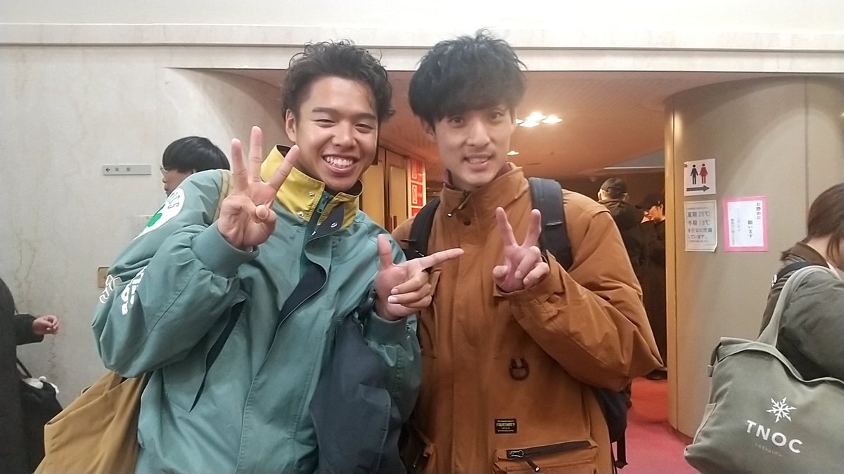 1919teachr's tweet photo. 出待ち対応嬉しかったです!
ありがとうございました!
#さんぽ
#サンカラーニ
#KINSEI
#まみわ https://t.co/zFirjDYXOU