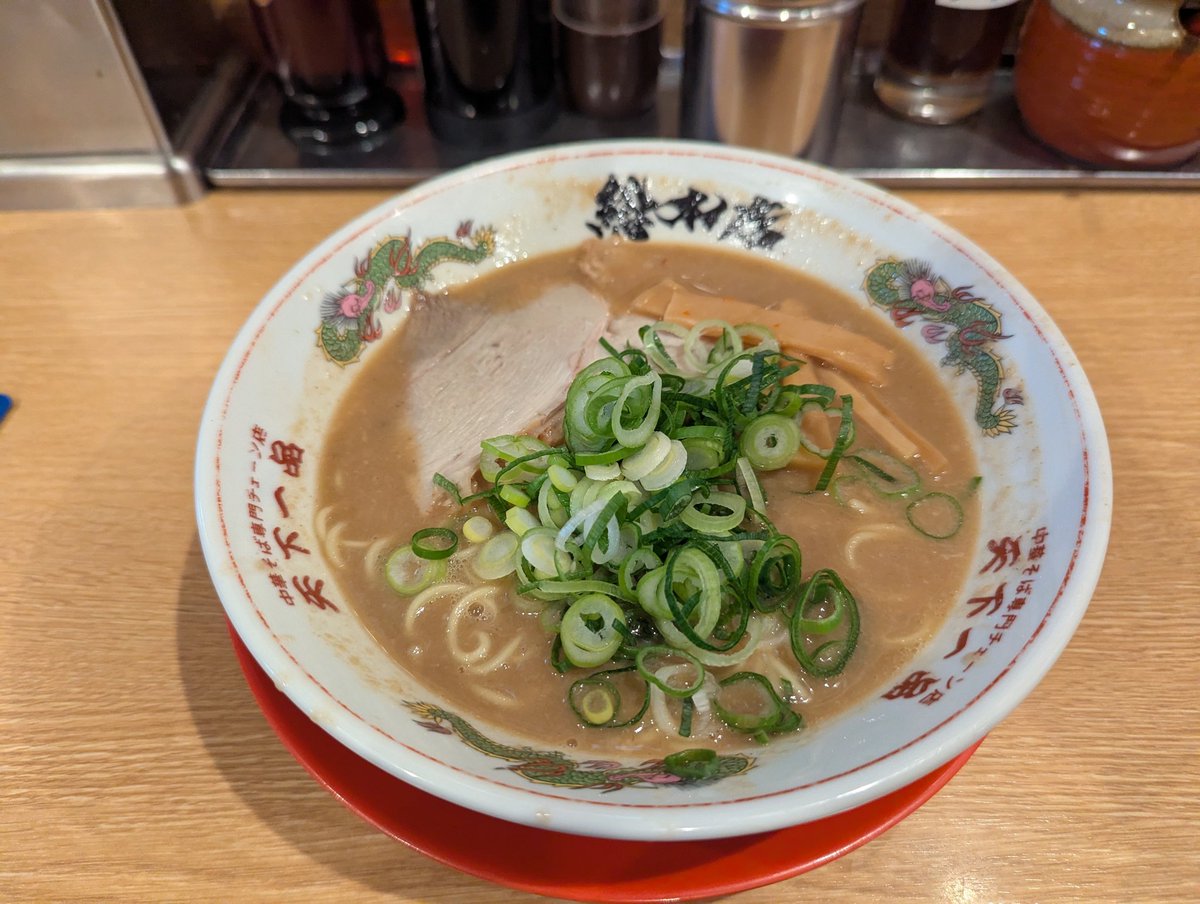losthighway46's tweet photo. 年末で少し疲れ気味だったので
今日の昼食は
天一でコッテリをチャージ!!

久々の総本店のコッテリは
サイコーでした‼‼‼‼ https://t.co/GXdw0N727X