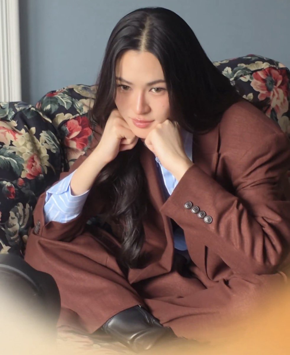 recyclebiin's tweet photo. อยากให้ใส่สูททุกวัน https://t.co/5JpKRt6vTg