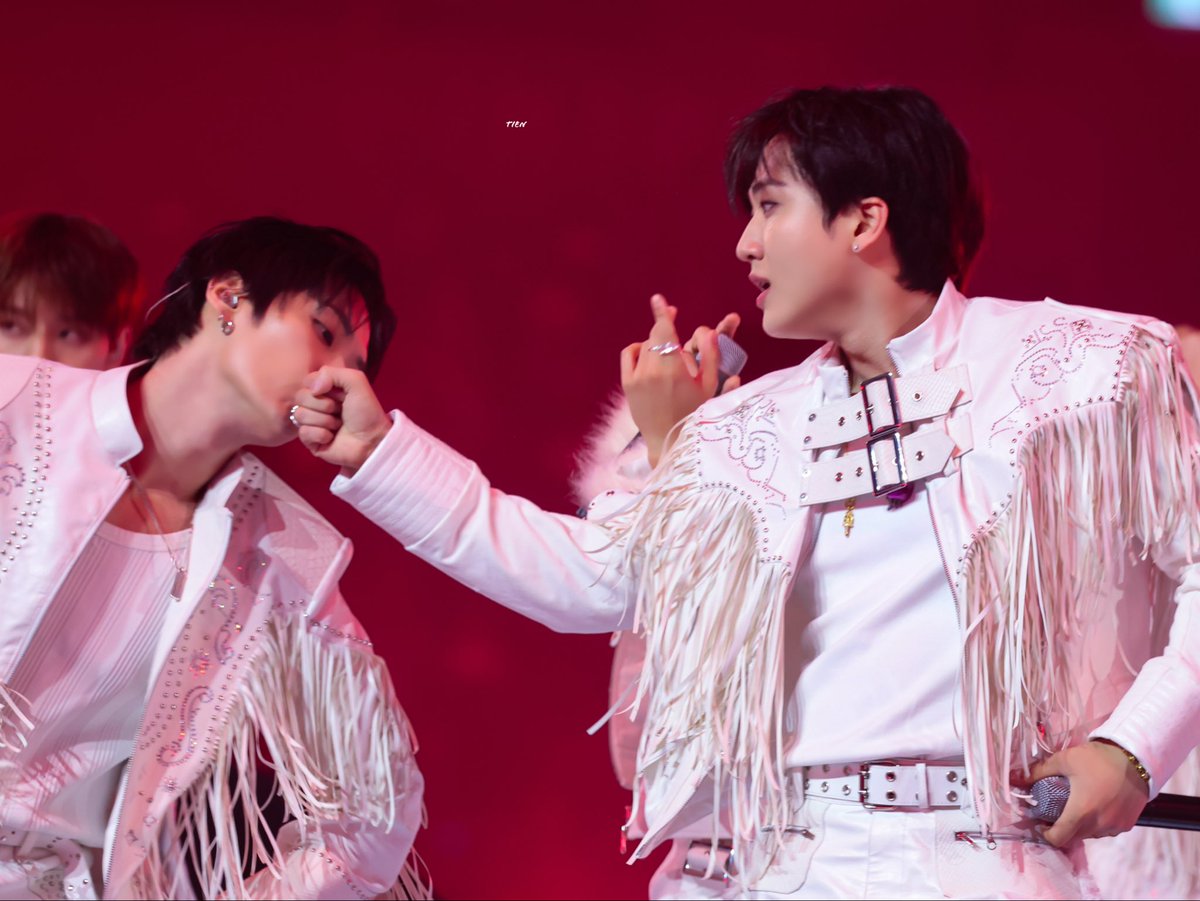 TT_3racha's tweet image. 251225 가요대전 2025 

#Changbin #창빈 #チャンビン
#StrayKids #스트레이키즈