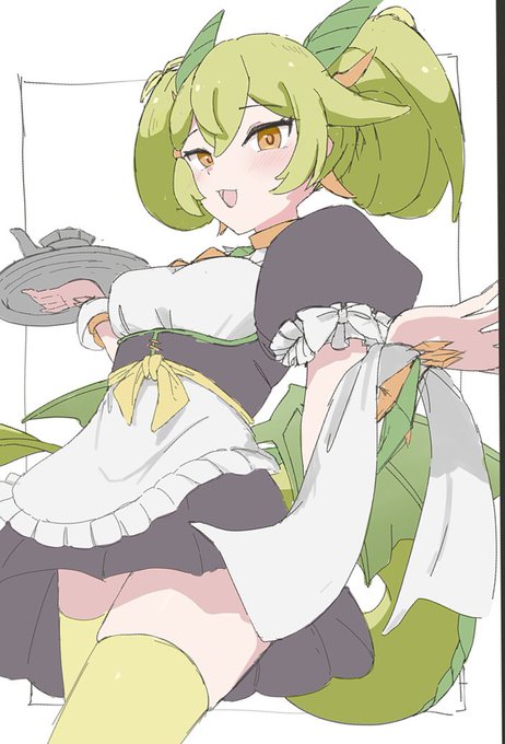 ドラゴンメイドのパルラちゃん ラフ描いてます