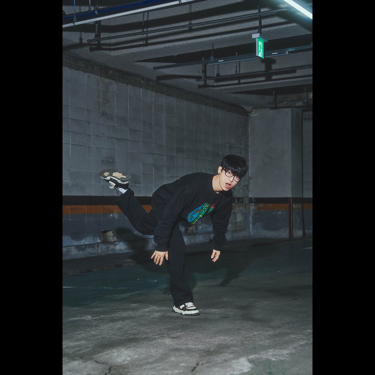 #PHOTO

단독콘서트 D-1
< 𝗚𝗨𝗖𝗞𝗞𝗔𝗦𝗧𝗘𝗡 𝘅 𝗔𝗘𝗖𝗔 >
📸 𝗕𝗲𝗵𝗶𝗻𝗱 𝗣𝗵𝗼𝘁𝗼

➖

1. 일 자 : 2025년 12월 27일 (토) ~ 2025년 12월 28일 (일)
2. 판매장소 : 블루스퀘어 SOL 트래블홀 1층 로비
3. MD 부스 운영 시간
[1차] 공연 시작 4시간 전 ~공연 시작 1시간 30분 전까지
[2차]