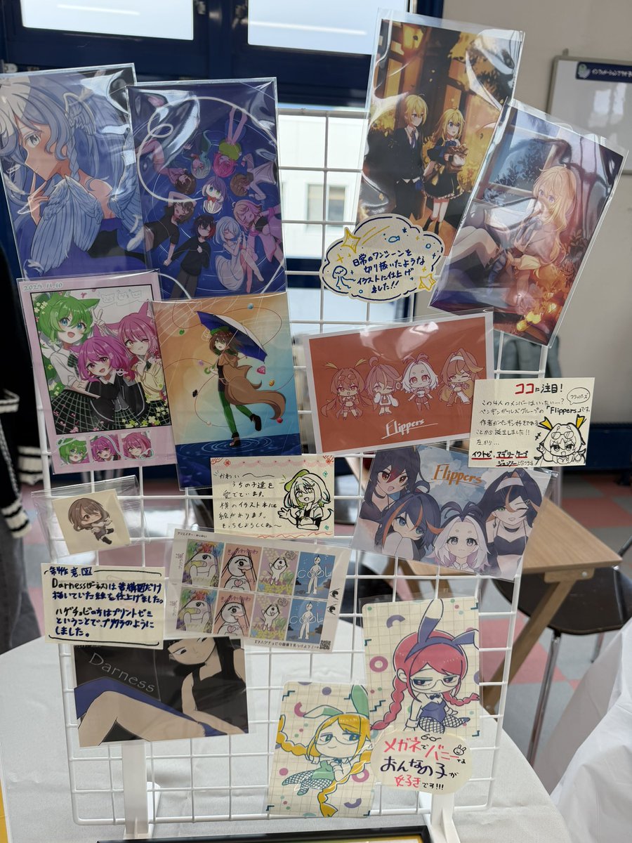 HIU_Maker's tweet photo. 杉澤先生主催のJゼミ わくわくプリントデザインでつくった情報メディア学科1,2年生の作品を展示しています。 #メイカーズ情報大 https://t.co/ZdVyizkaJZ