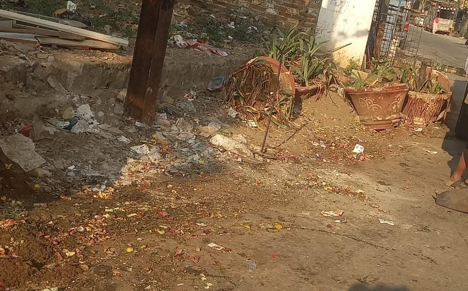 Kothapalli46211's tweet photo. @krishna_avs @revanth_anumula @Bhatti_Mallu @TelanganaCMO @TelanganaCS @cdmatelangana @IPRTelangana @CPRO_TGCM @CommissionrGHMC @ZC_Khairatabad @GHMCOnline @gadwalvijayainc @PrlsecyMAUD @vinay_vangala @Ilovehyderabad @UNTGAPS @HydWasteWarrior @tsCTzen @Narhariyarabotu @commoncitizenh1 @ActivistTeja https://t.co/Y3Lu43Nhs4