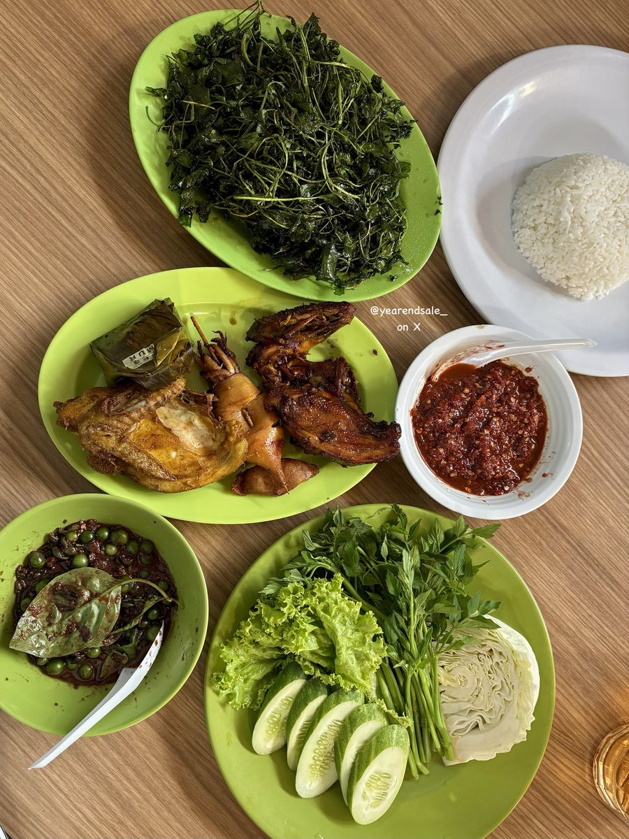 yearendsale_'s tweet image. December food dump 🤤🫶🏻