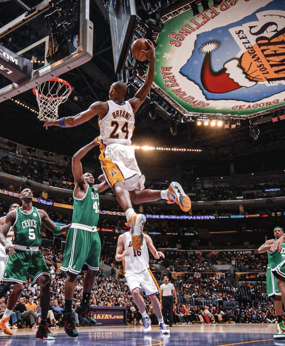 This photo is so cold 🐍♾️