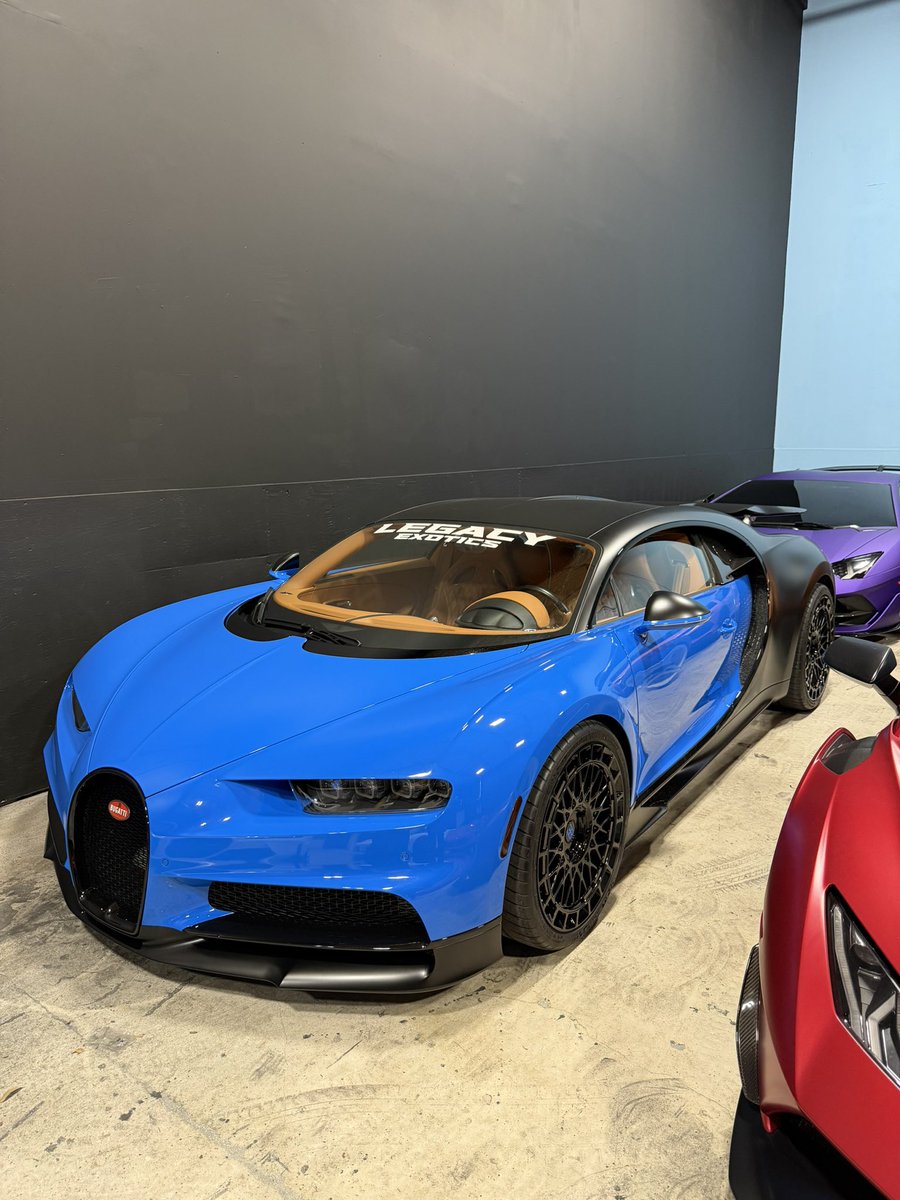yelotree's tweet image. Bugatti Chiron.

For rent, only at my company.

Theres levels to this 🤝