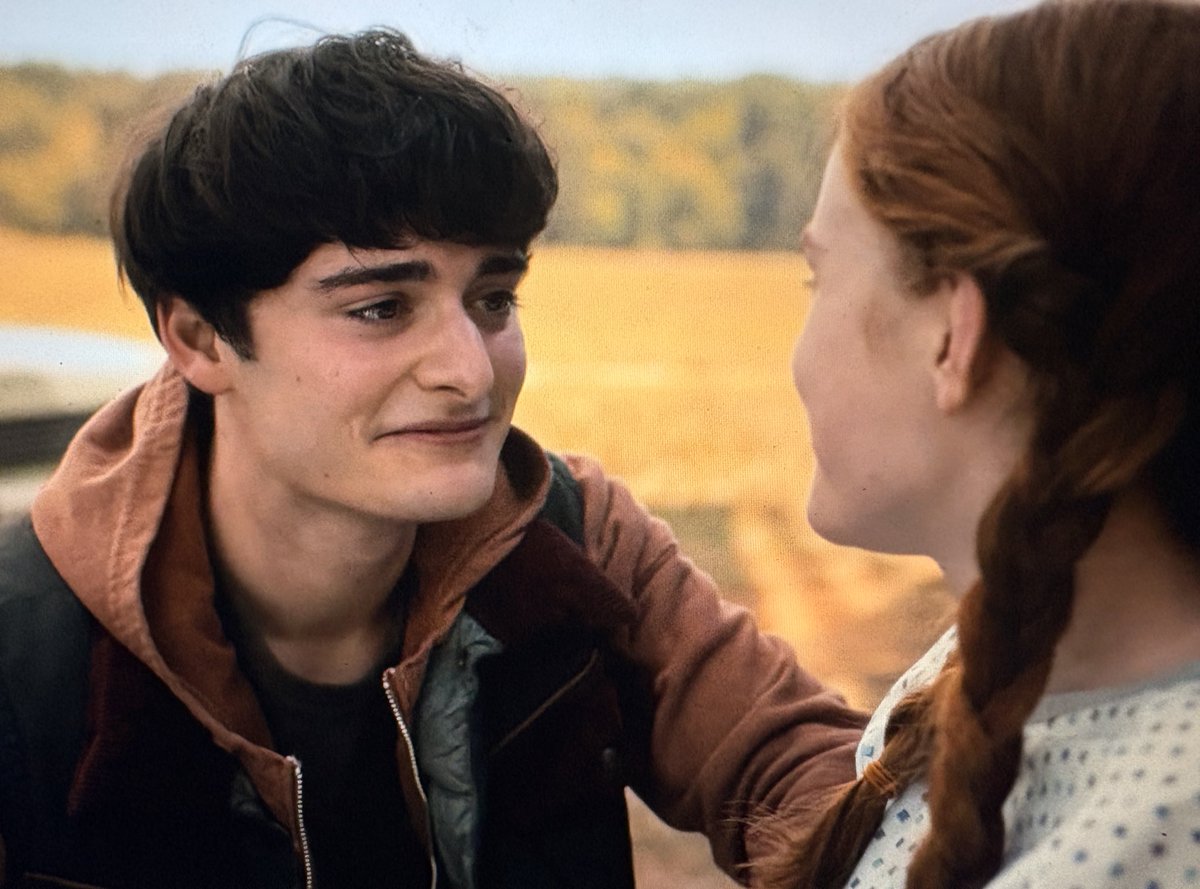 komhbyers's tweet image. MADWISE SCENES I USED TO PRAY FOR TIMES LIKE THIS 😫 #StrangerThings5