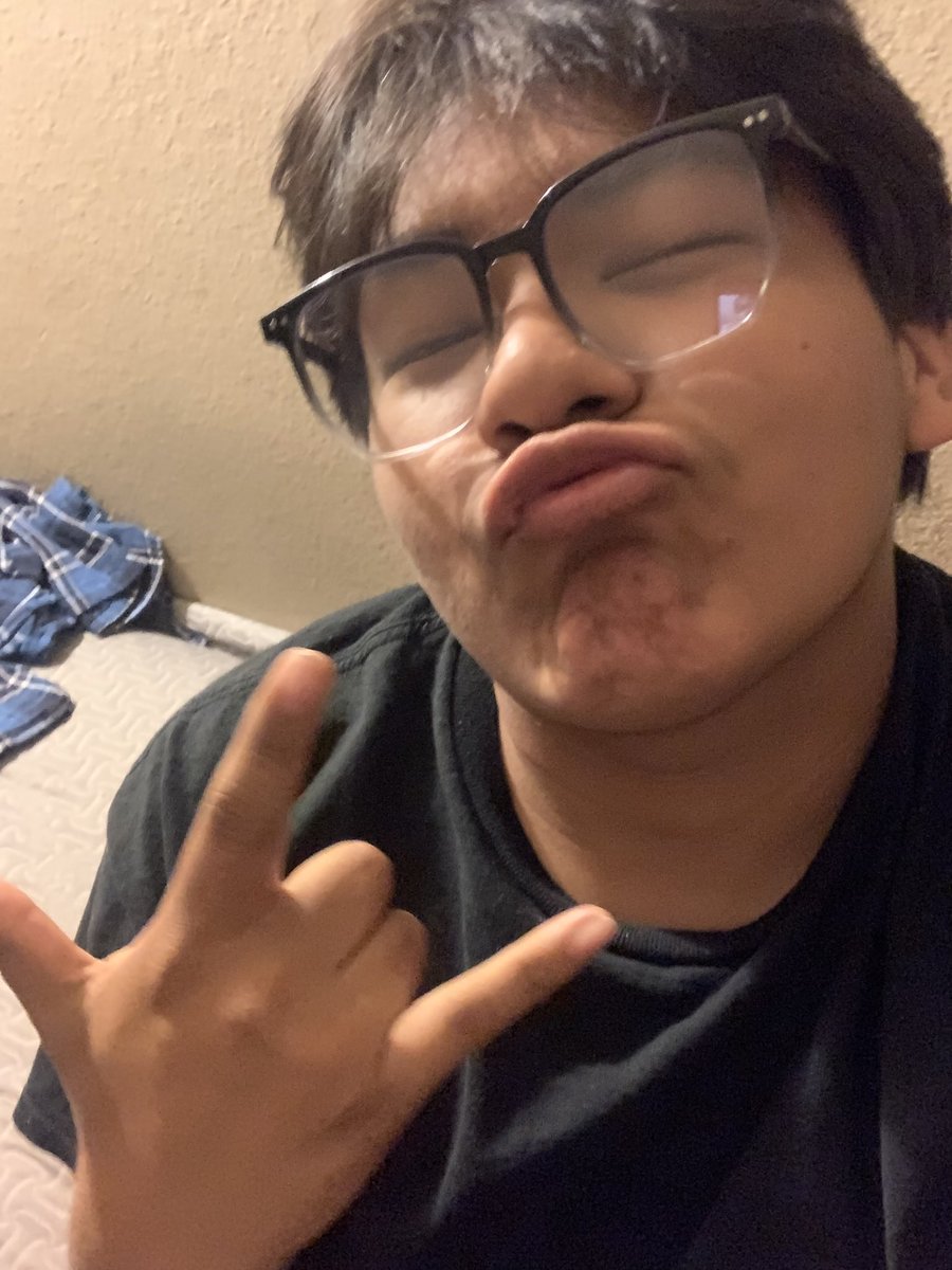 ChubbyDaniel0's tweet photo. yes i’m that fat fuck with the small uncut penis. damn don’t got to rub it in smh 🤦‍♂️ #gay #gaychub https://t.co/hnM6vsa1QL