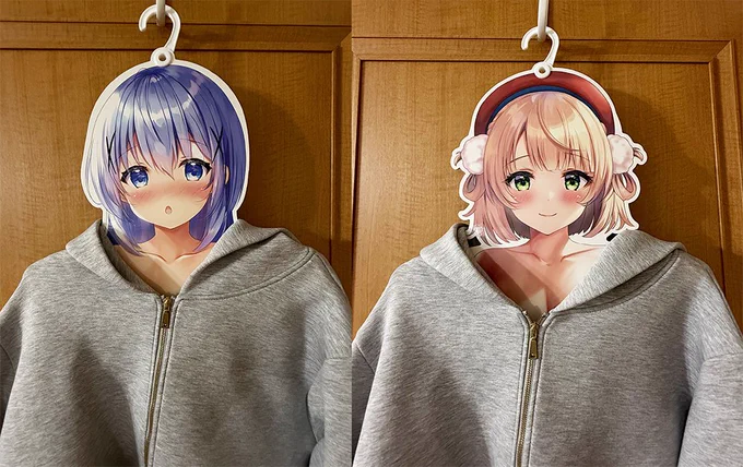 C107セットに入れるキャラハンガー来ましたおっぱいちらりと出来ますのでこっそり覗いても良し!普通に飾るのも良しちゃんと服掛けれるのでハンガーとして使えます
