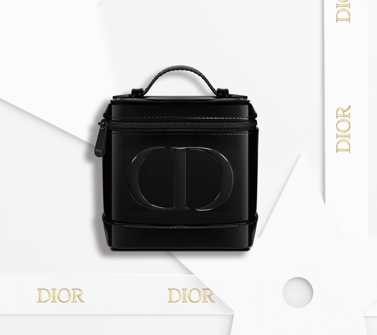 Christian Dior バニティポーチ ノベルティ Dior のホリデーノベルティ、10/31〜また新しいの始まってた