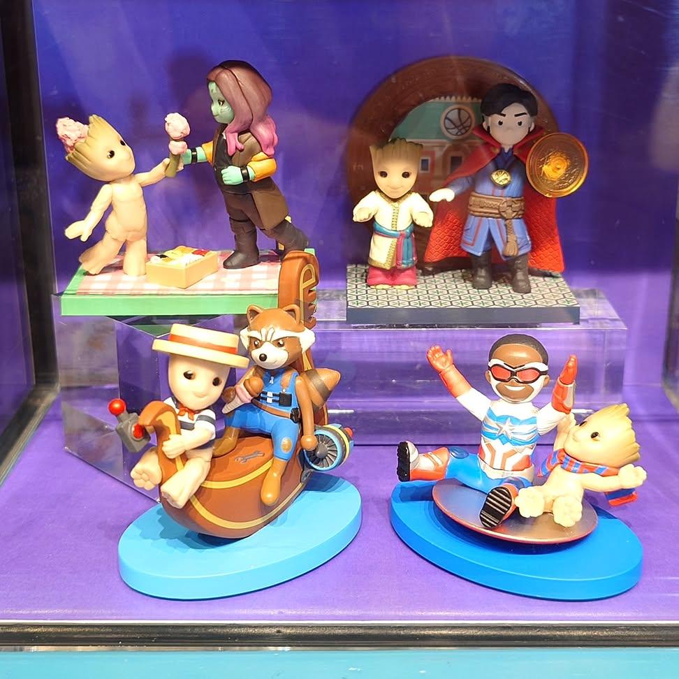 ディズニー イッツアスモールワールド グルート マーベル フィギュア