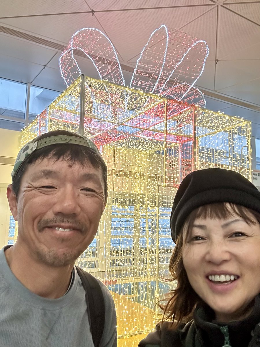 MERRY CHRISTMAS from the Fukaes to you all!!! We are back to the states for 2026 season. 皆さまメリークリスマス！！！🎁🎄🎅2026シーズンは米国ツアー23年目。