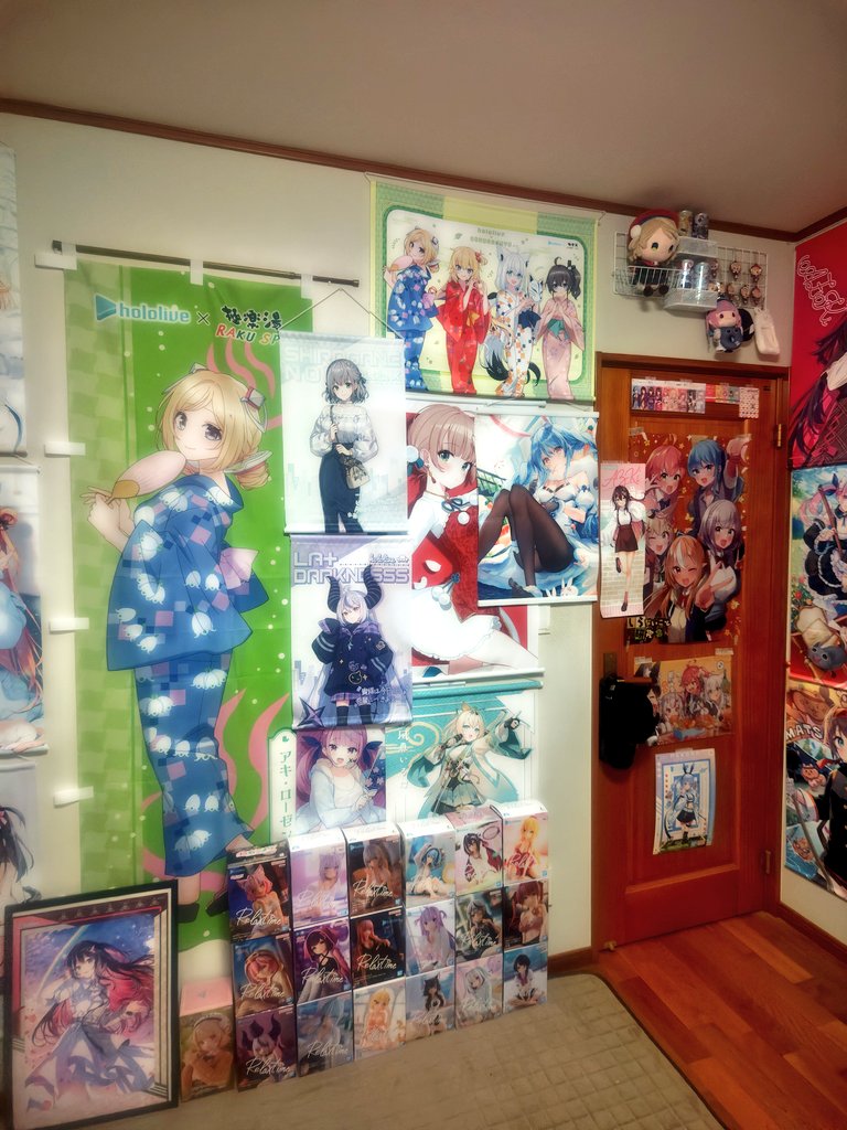 箱推しのホロライブグッズです！ たくさんの方が見てくれると嬉しい
