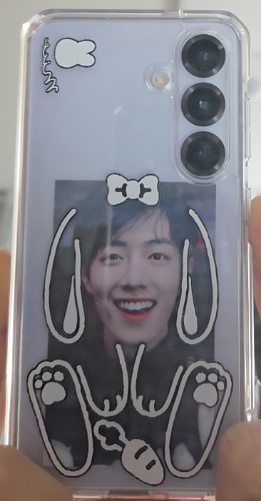 micstore__'s tweet photo. [믹] 주문제작 라인드로잉 커스텀 폰케이스
✔https://t.co/zNlPCPhbtm
25.12.26 리뷰💗

📱갤럭시 S25

커스텀이라 이것저것 고민하면서 주문했는데 딱 원하는 대로 만들어주셔서 좋았습니다! 귀여운 스티커랑 틴케이스도 토끼 진짜좋아하는데 토끼 가득이어서 너무 행복했어요:) 배송도 크리스마스라 다음날 받을 줄 알았는데 크리스마스에 받아서 크리스마스 선물 받은 기분이었습니다🥰